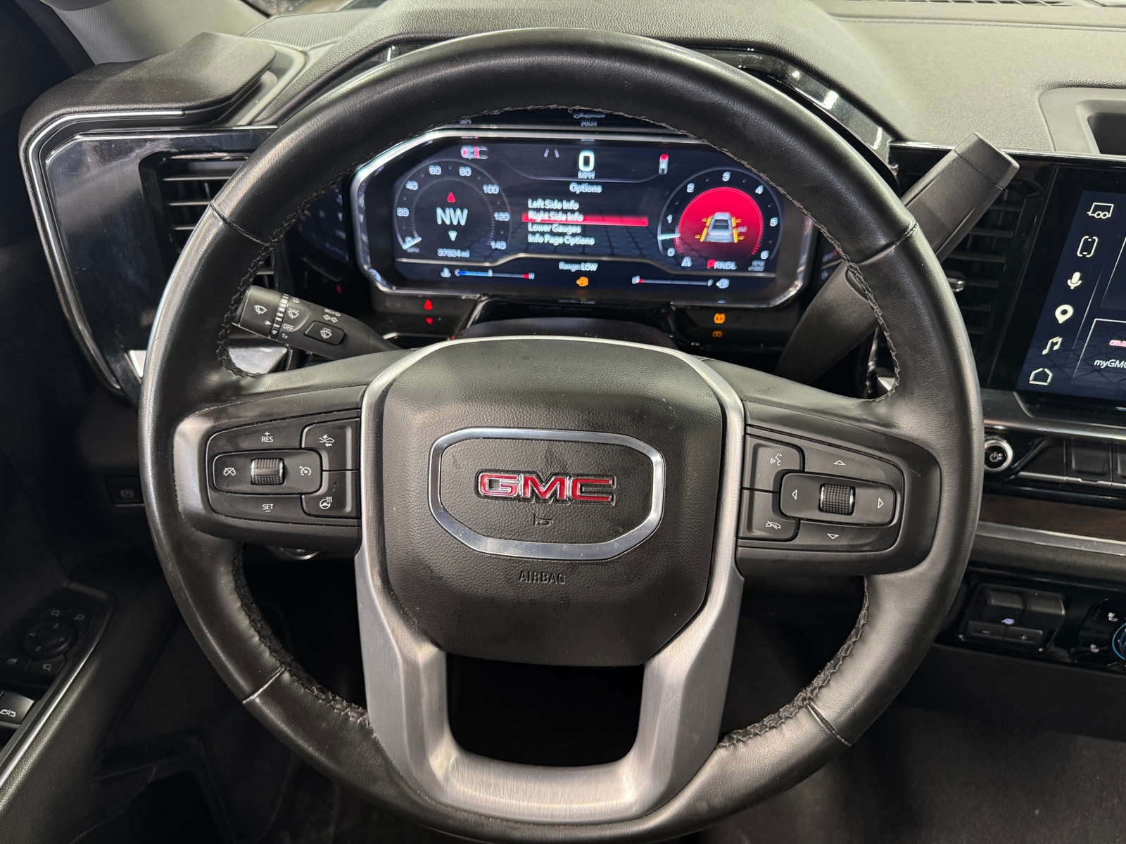 Thumbnail: 2025 GMC Sierra 1500 - 4