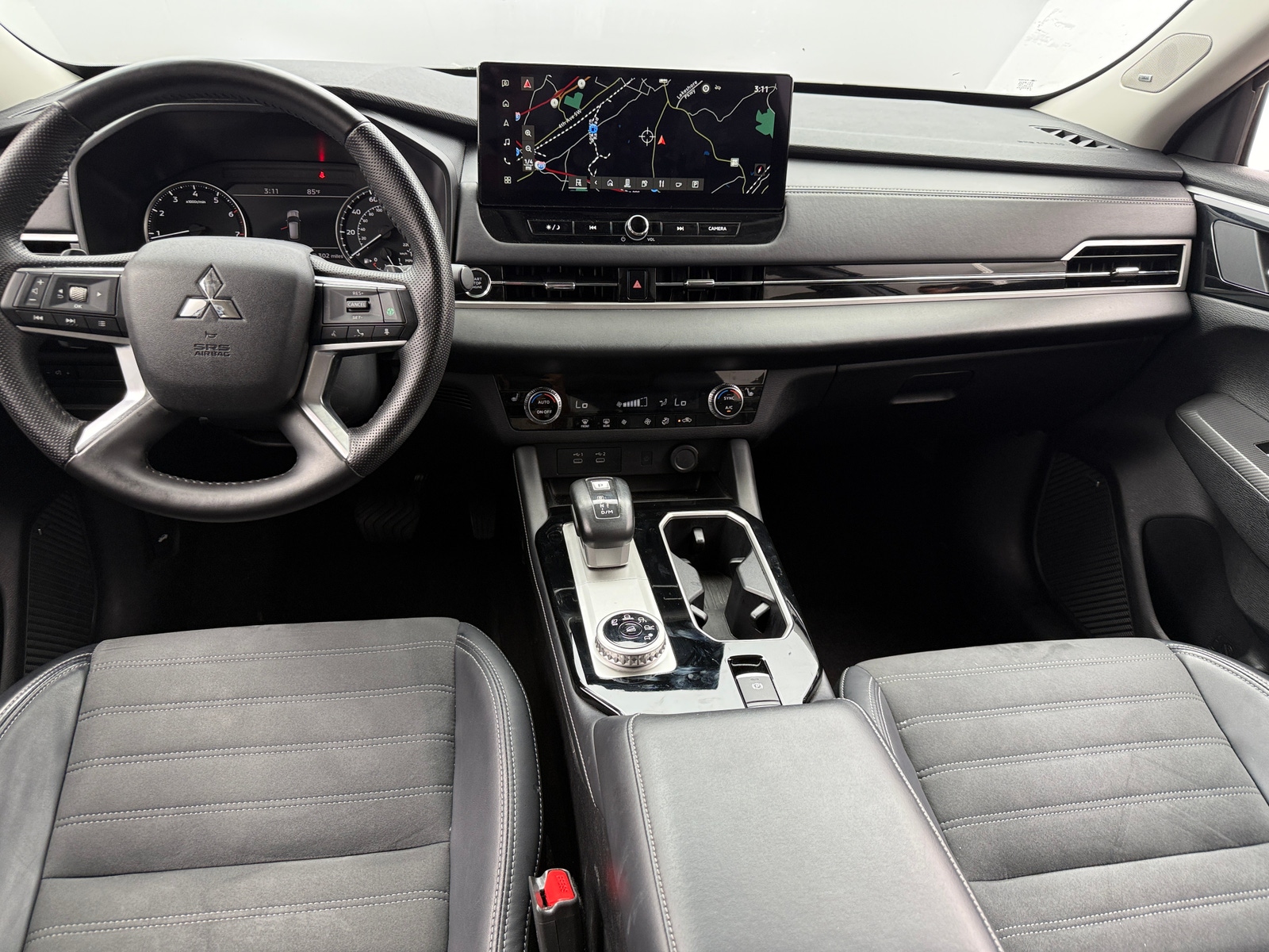 Thumbnail: 2025 Mitsubishi Outlander - 2