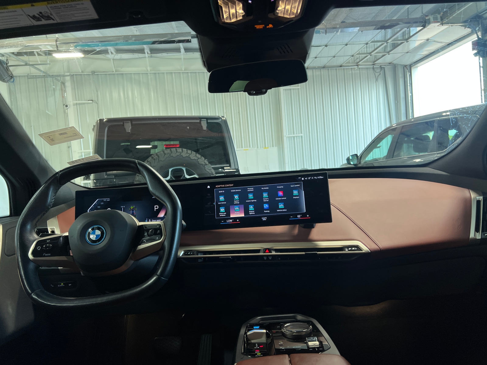 Thumbnail: 2023 BMW iX - 2