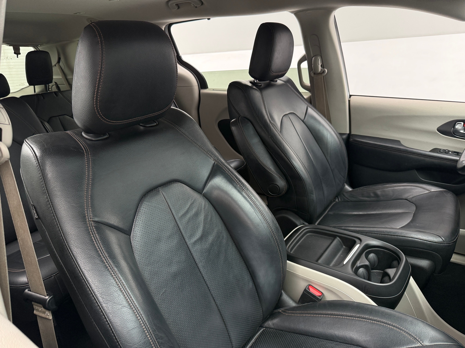 Thumbnail: 2020 Chrysler Pacifica - 2
