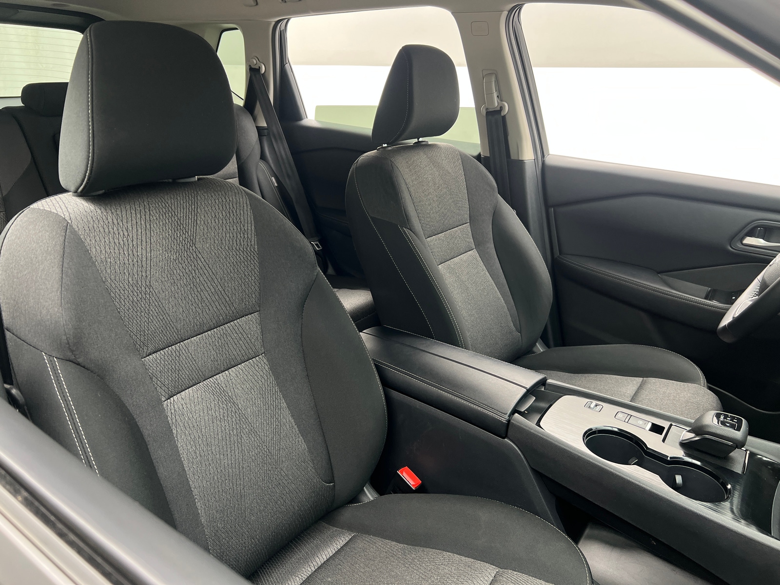 Thumbnail: 2025 Nissan Rogue - 2