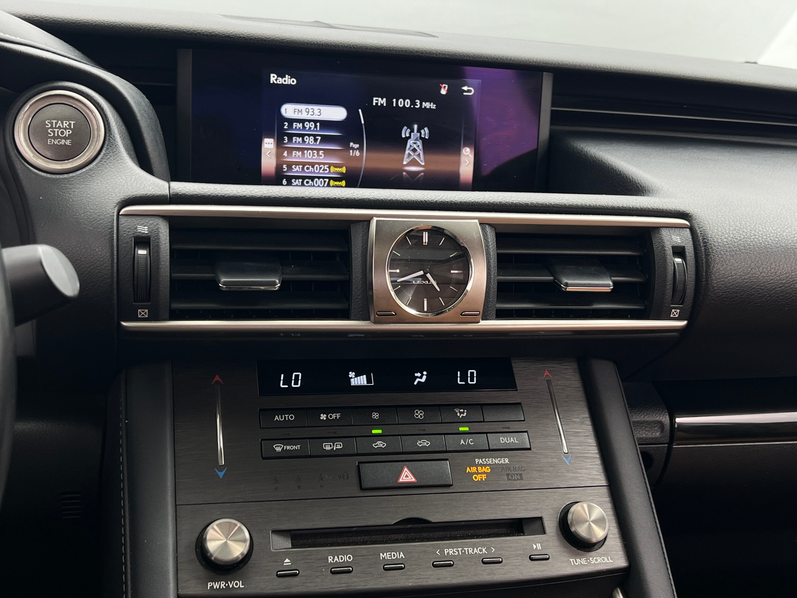 Thumbnail: 2019 Lexus IS - 3