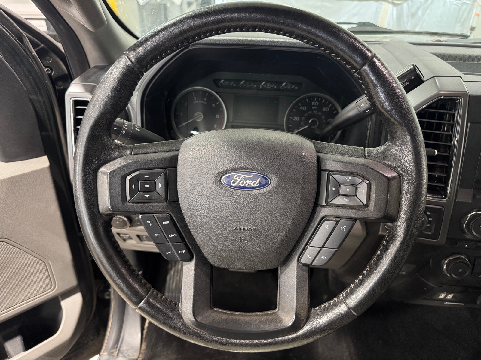 Thumbnail: 2018 Ford Econoline - 5