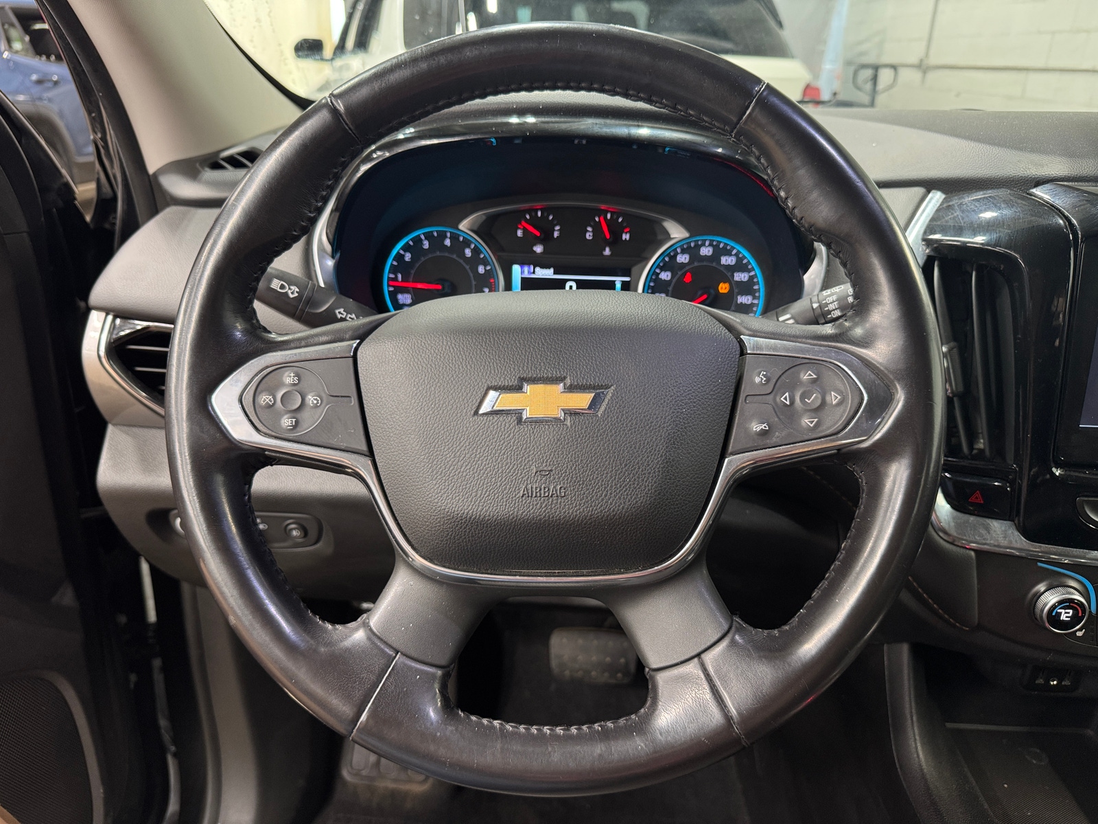 Thumbnail: 2018 Chevrolet Traverse - 5