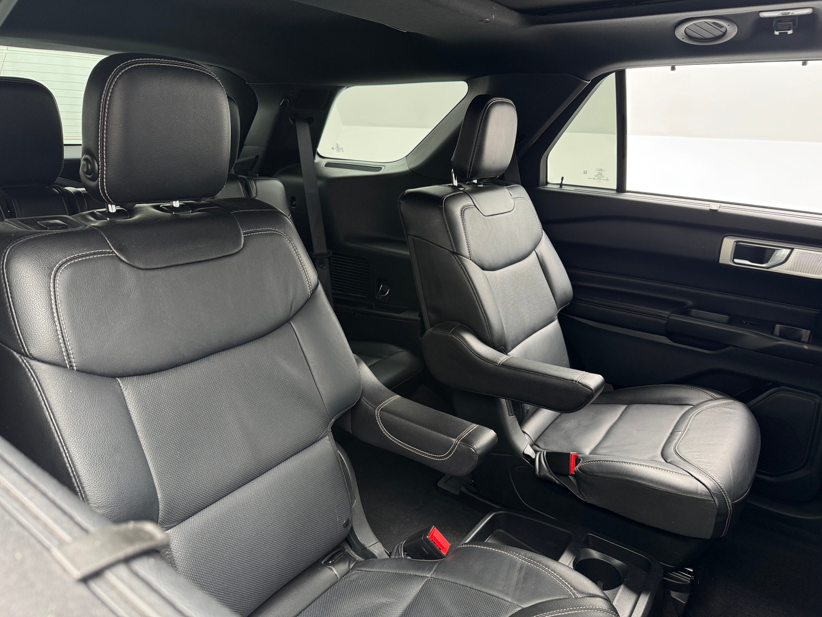 Thumbnail: 2020 Ford Explorer - 5