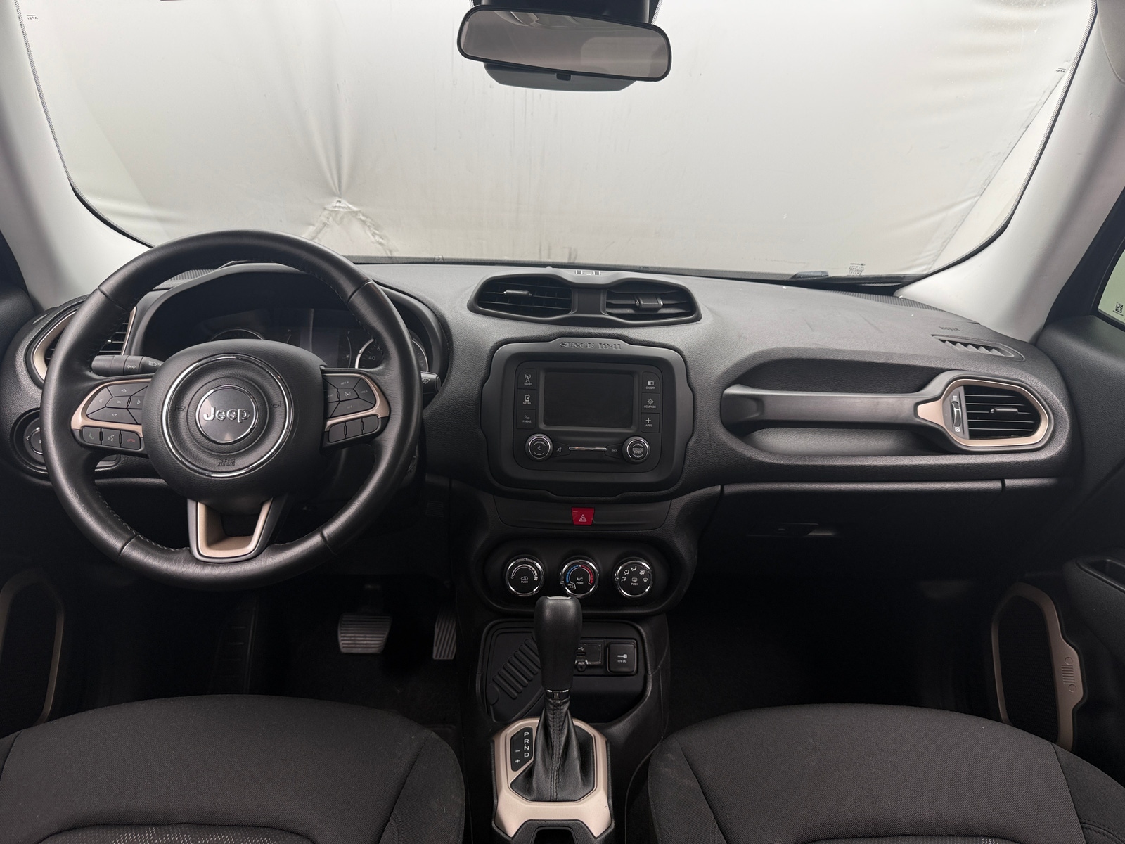 Thumbnail: 2017 Jeep Renegade - 3