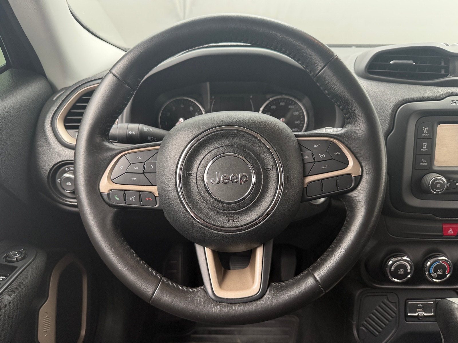 Thumbnail: 2017 Jeep Renegade - 5