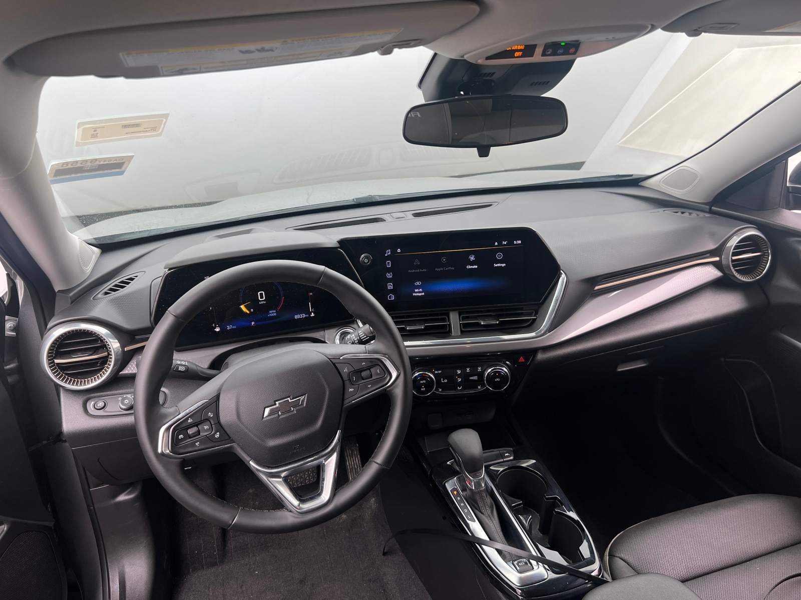 Thumbnail: 2025 Chevrolet Trax - 2