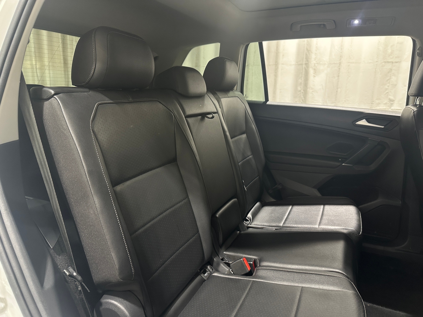 Thumbnail: 2020 Volkswagen Tiguan - 5