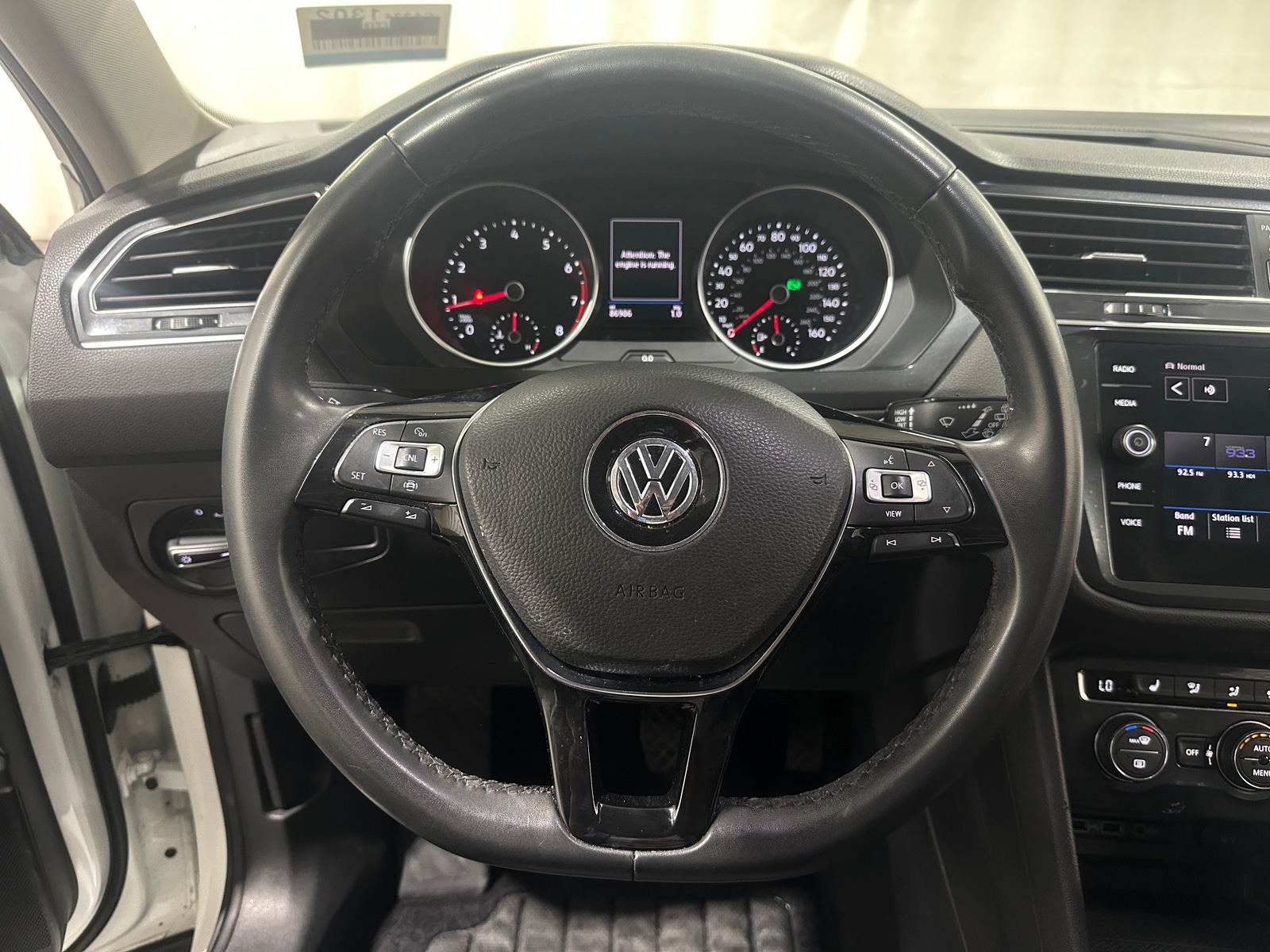 Thumbnail: 2020 Volkswagen Tiguan - 4