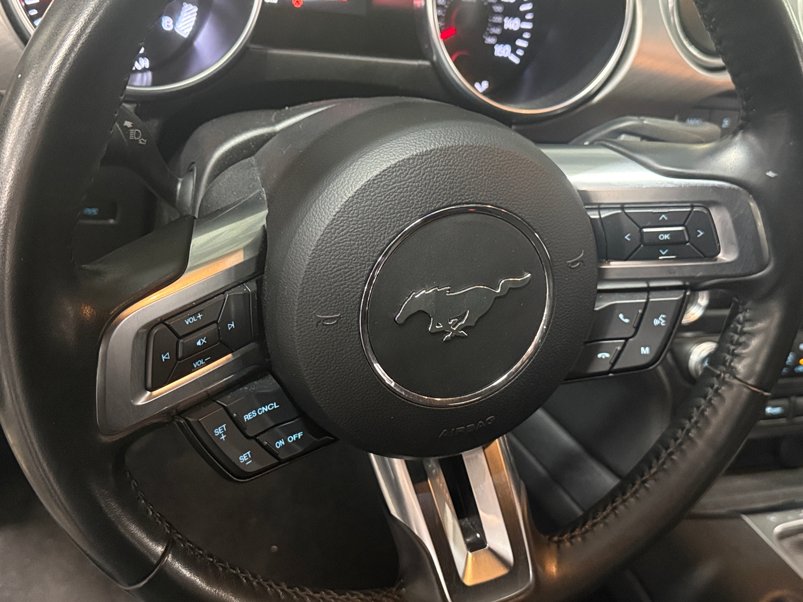 Thumbnail: 2022 Ford Mustang - 4