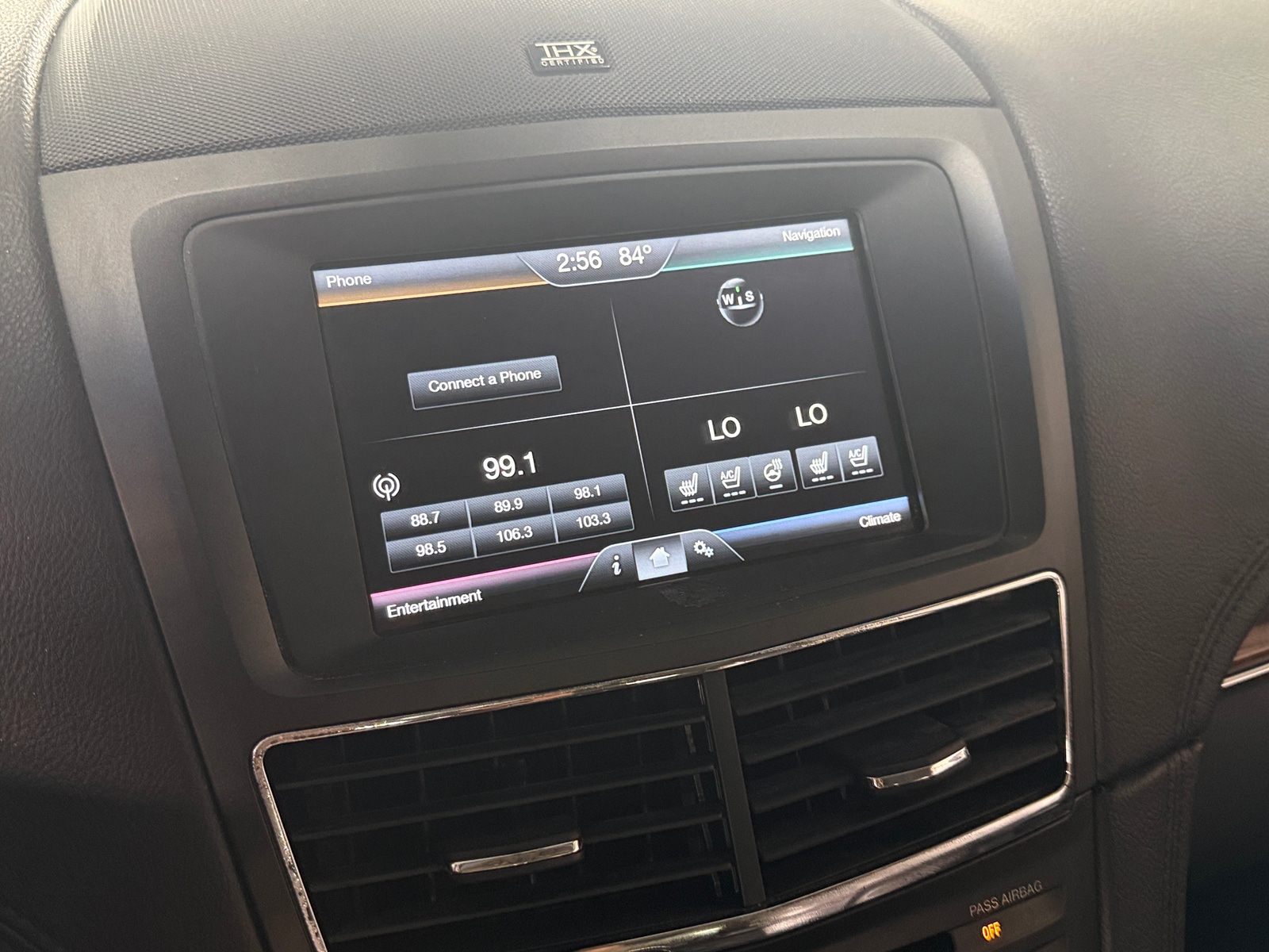 Thumbnail: 2015 Lincoln MKT - 3