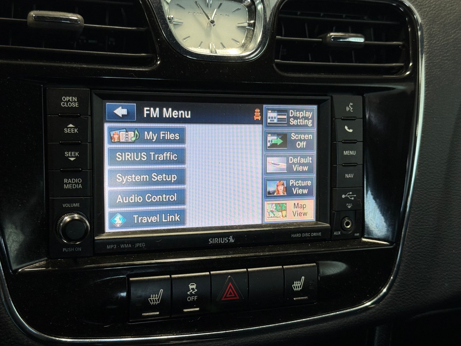 Thumbnail: 2013 Chrysler 200 - 3