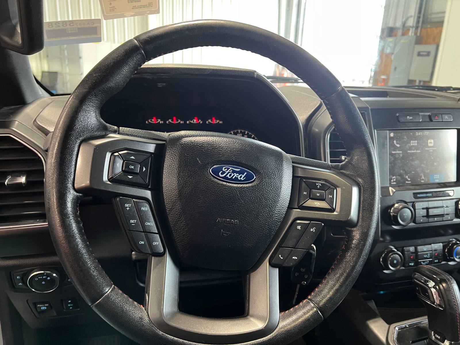 Thumbnail: 2019 Ford Econoline - 5