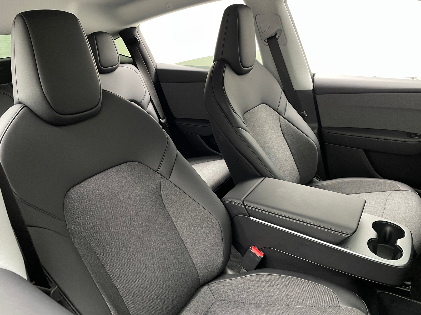Thumbnail: 2026 Tesla Model Y - 2