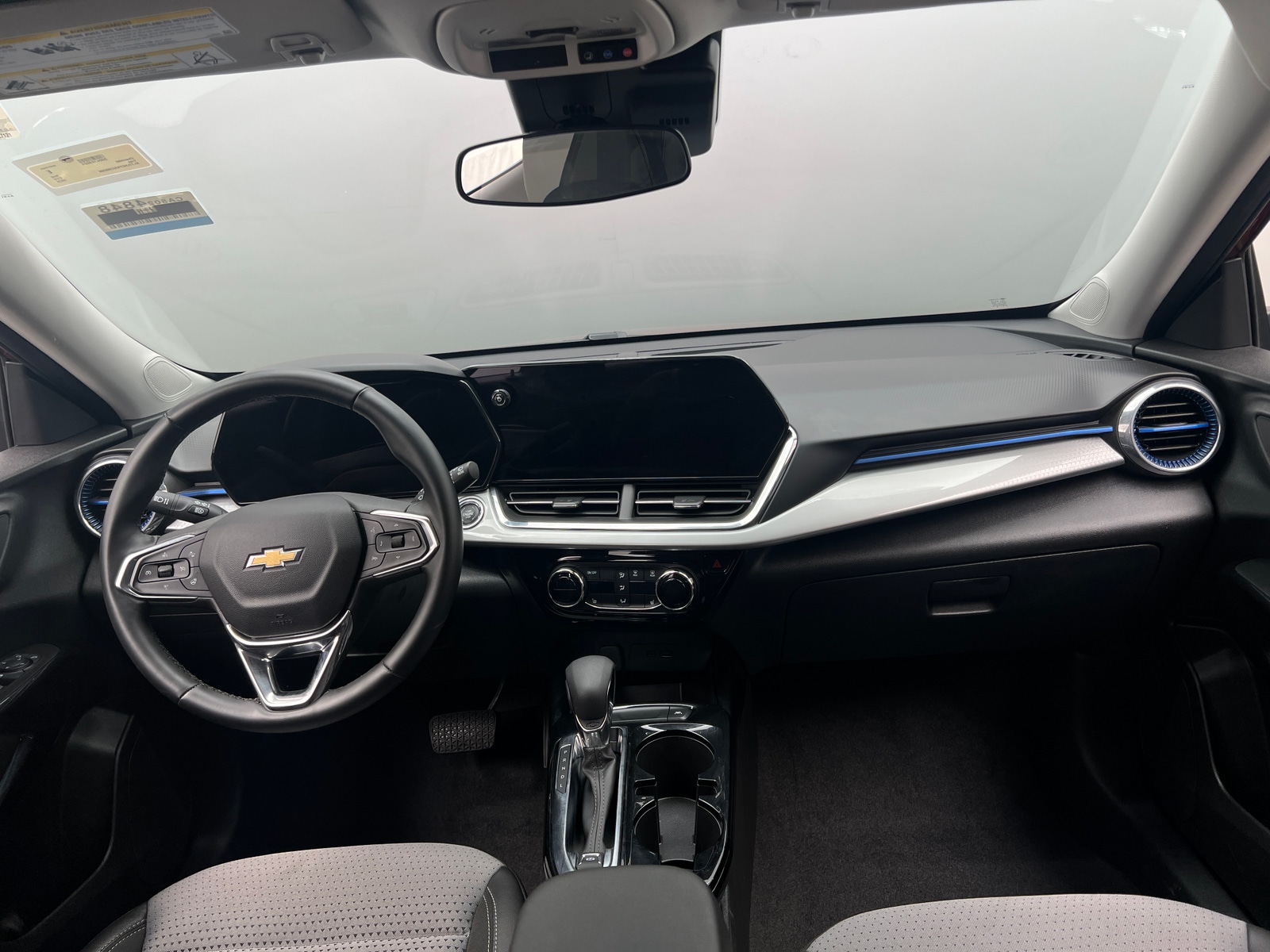 Thumbnail: 2025 Chevrolet Trax - 3