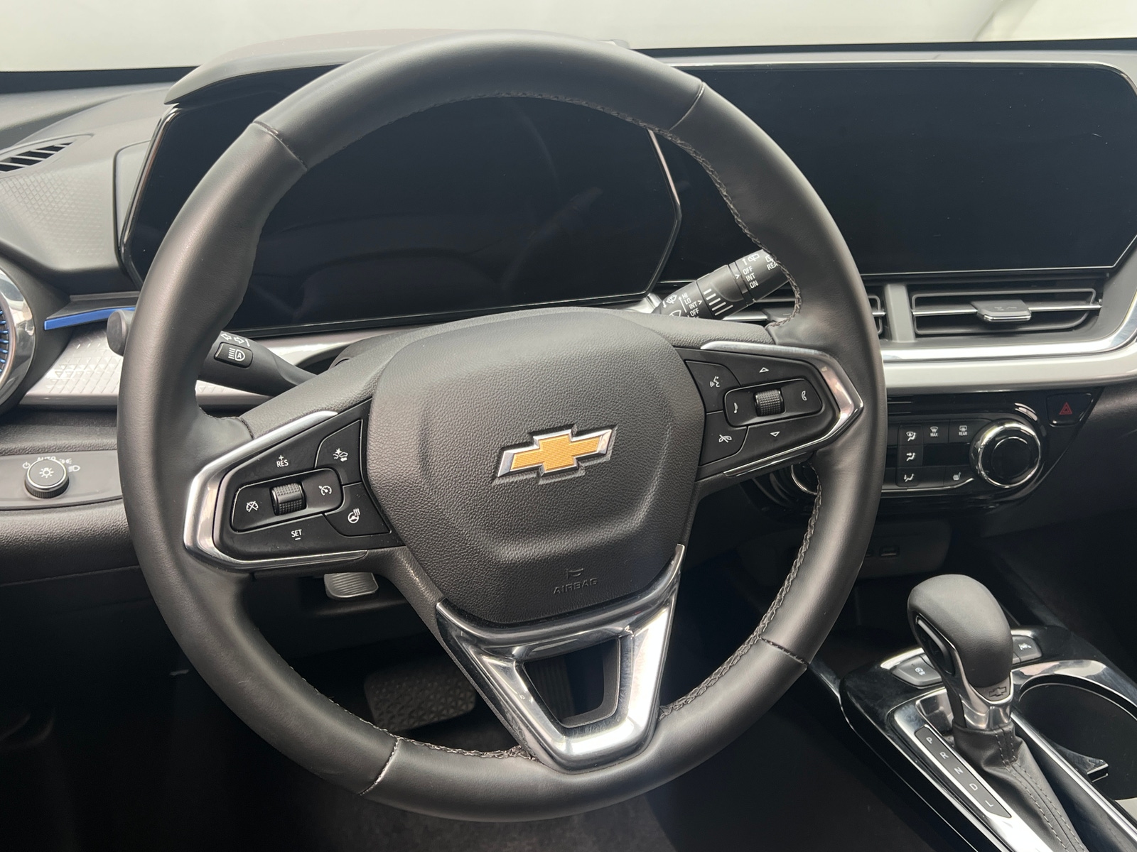 Thumbnail: 2025 Chevrolet Trax - 5