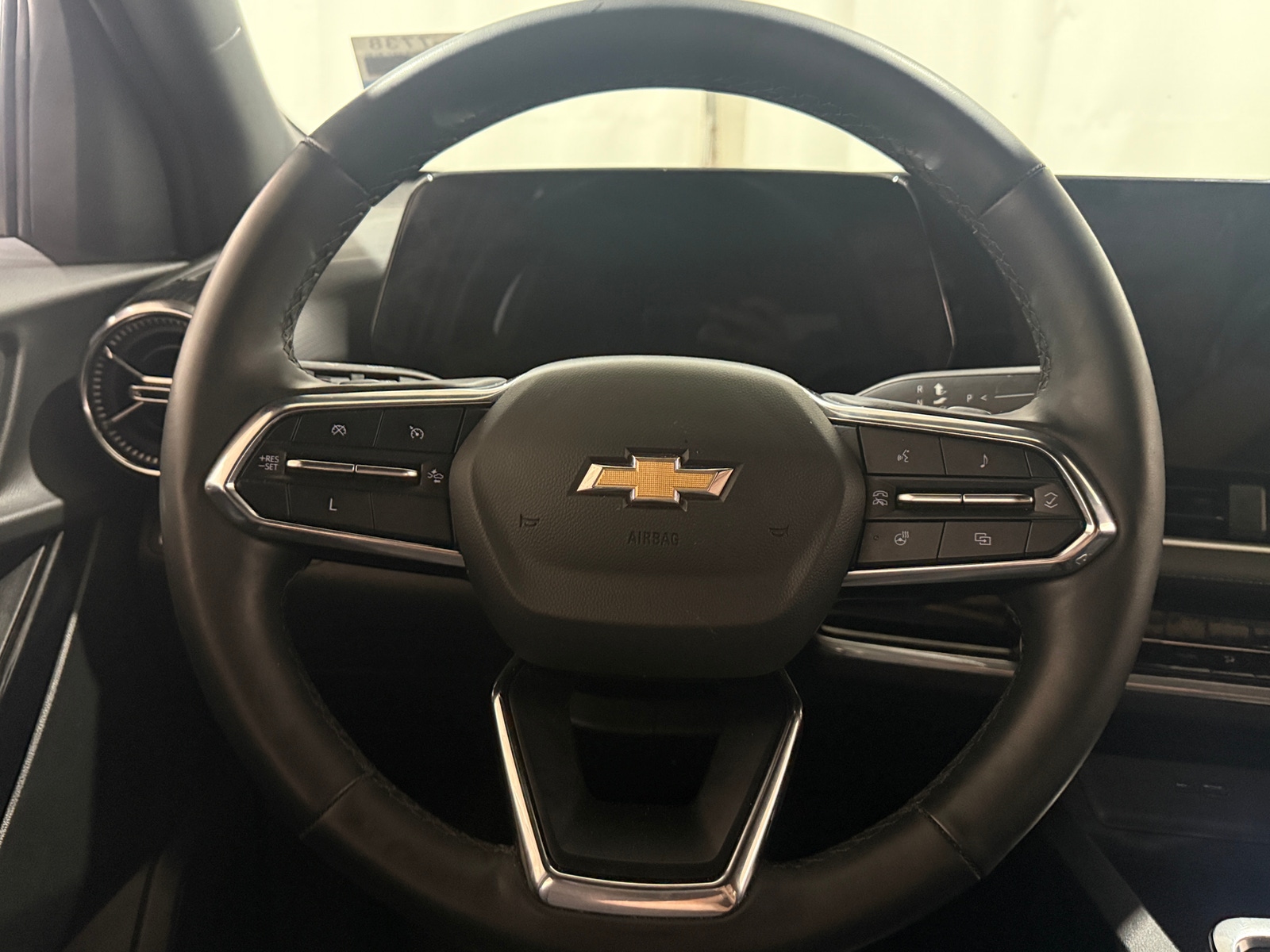 Thumbnail: 2025 Chevrolet Equinox - 5