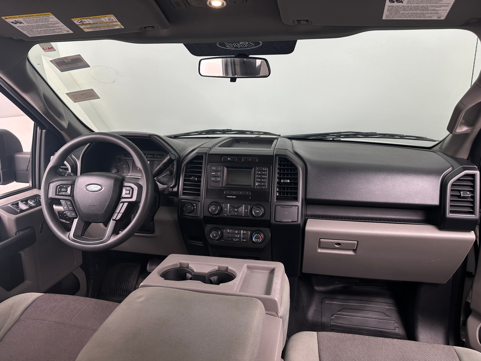 Thumbnail: 2016 Ford Econoline - 3