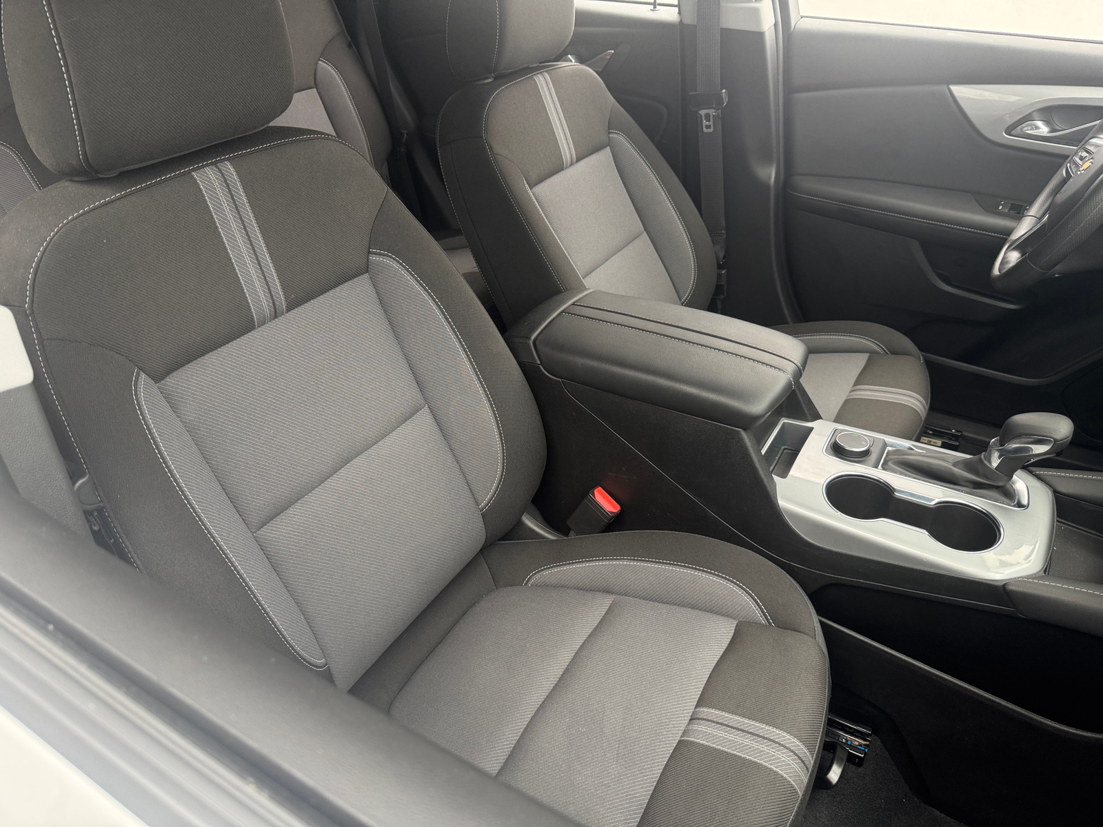 Thumbnail: 2025 Chevrolet Blazer - 2