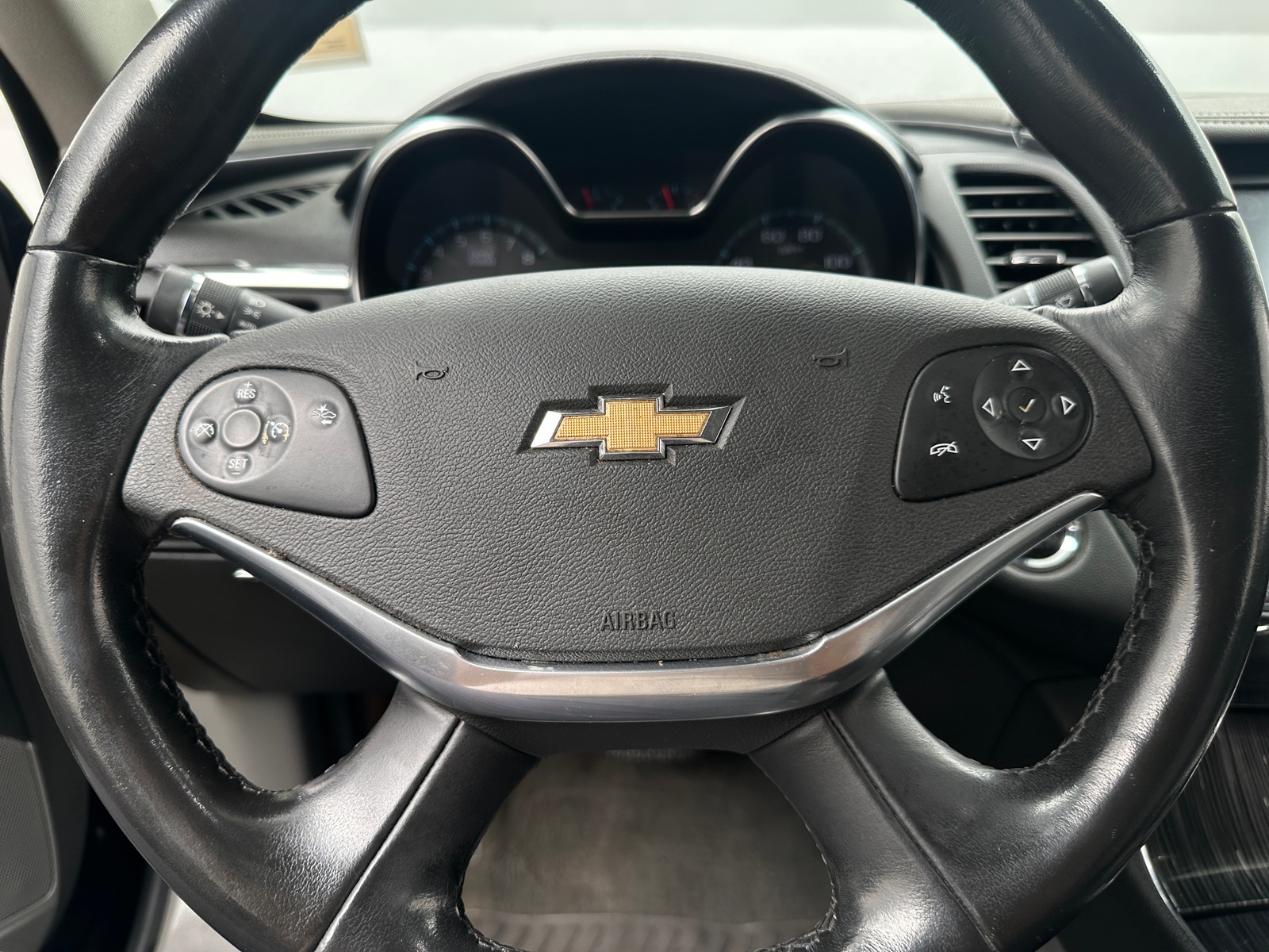 Thumbnail: 2017 Chevrolet Impala - 4