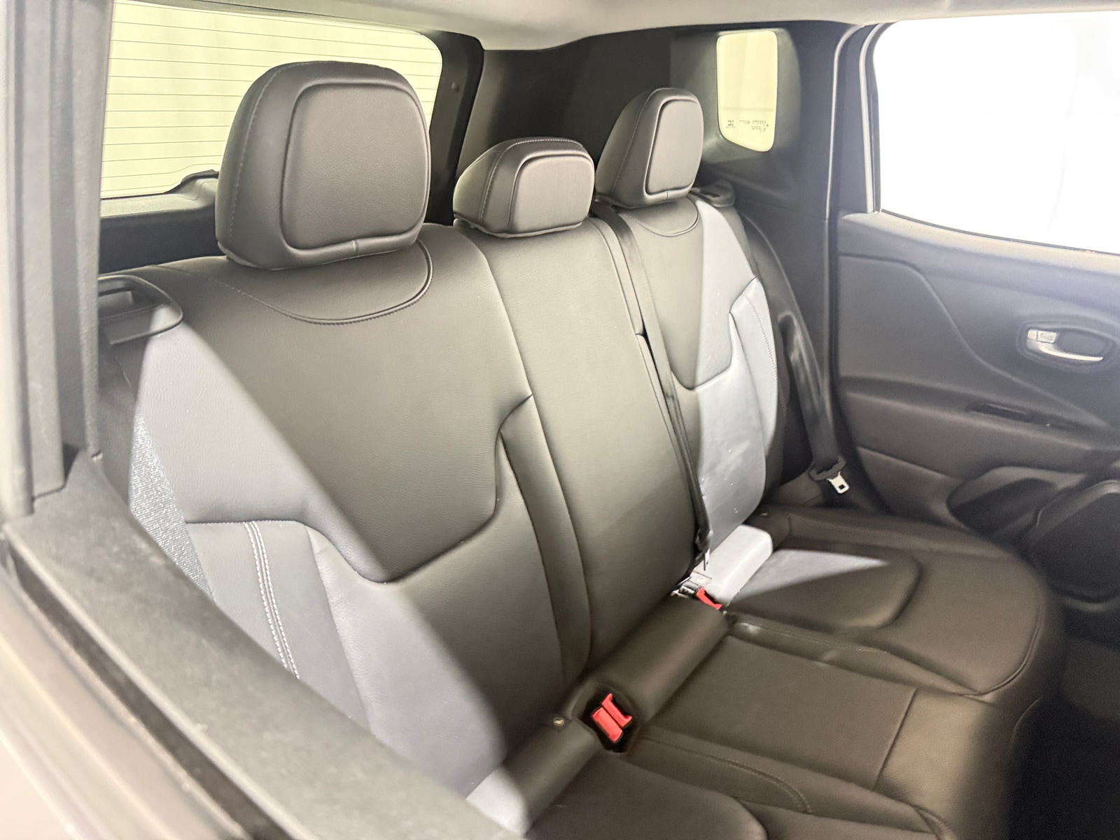 Thumbnail: 2023 Jeep Renegade - 5
