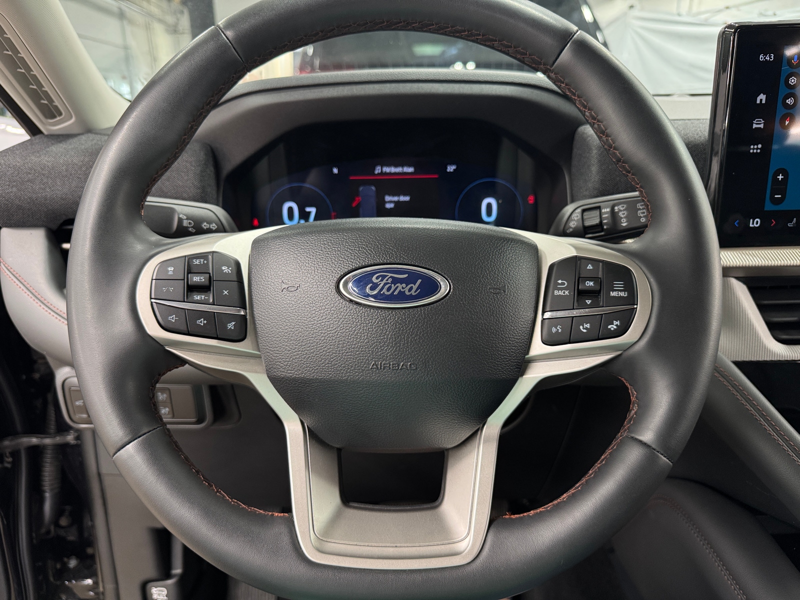 Thumbnail: 2025 Ford Explorer - 5