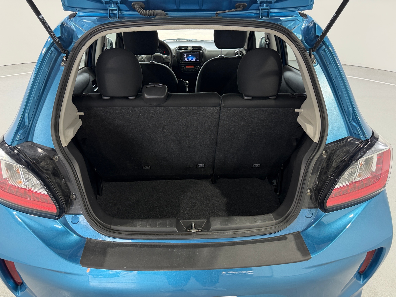 Thumbnail: 2024 Mitsubishi Mirage - 7