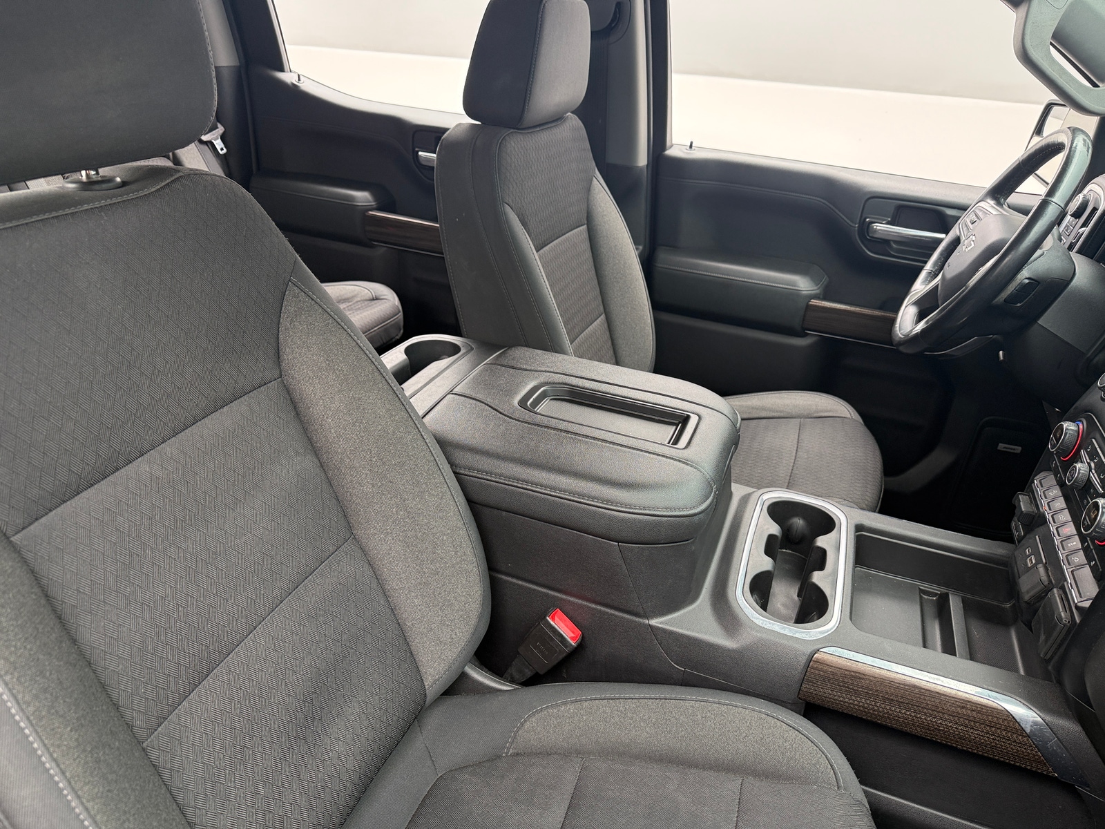 Thumbnail: 2019 Chevrolet Silverado 1500 - 2