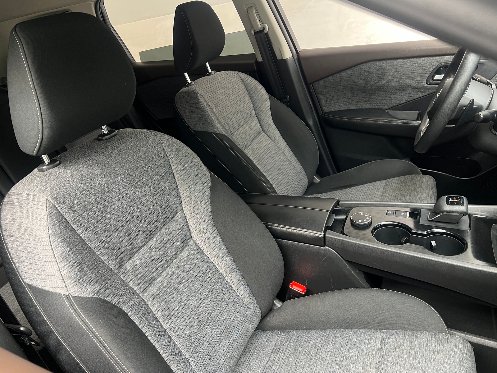 Thumbnail: 2021 Nissan Rogue - 2