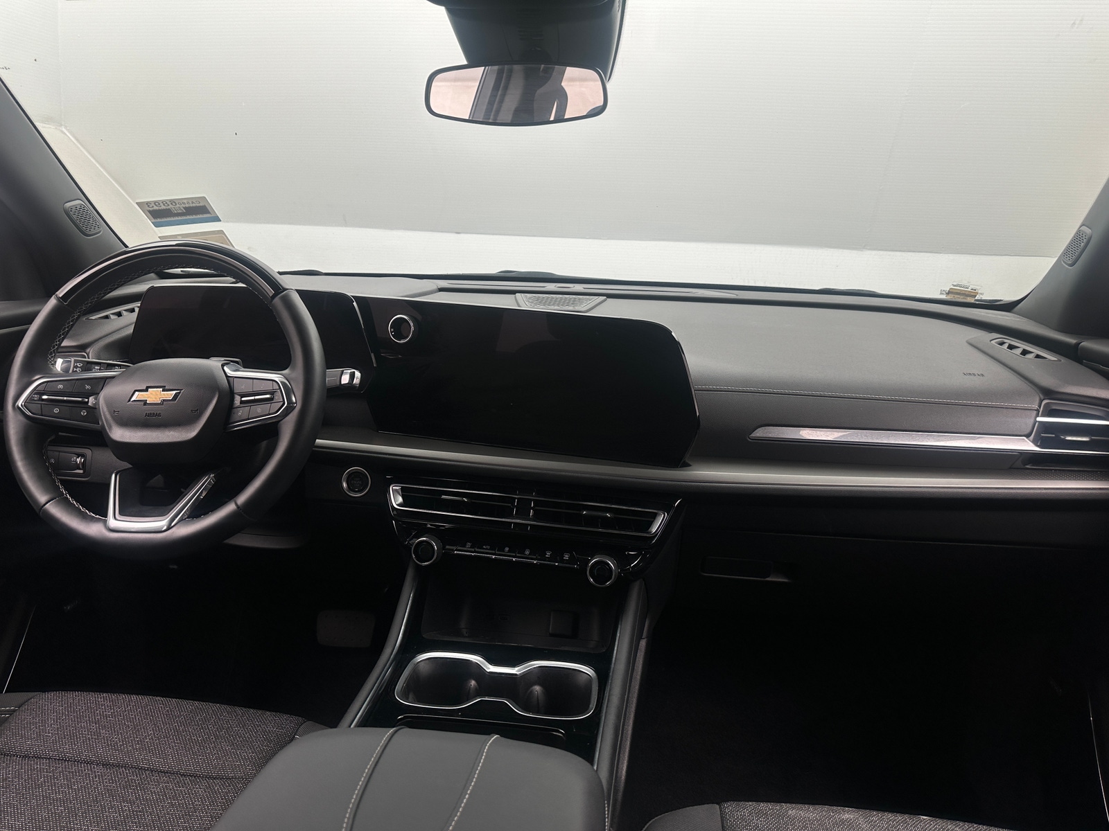 Thumbnail: 2025 Chevrolet Traverse - 3