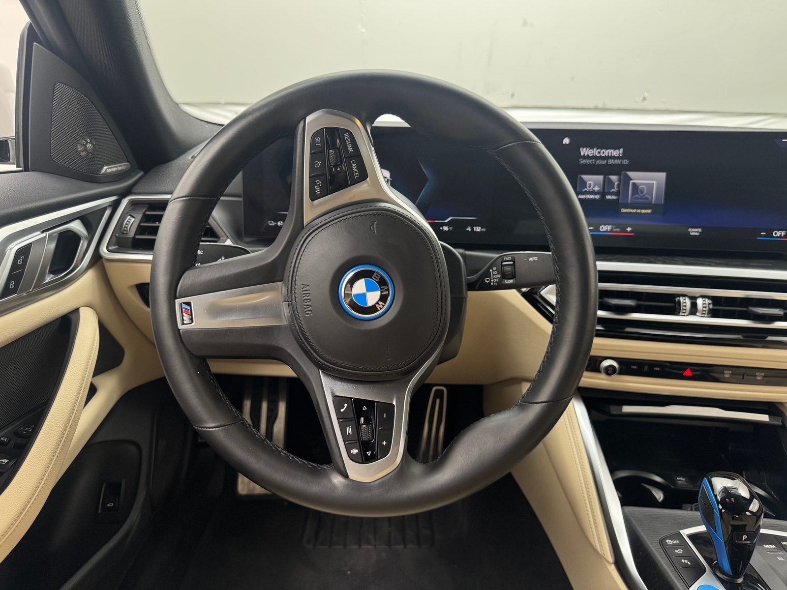 Thumbnail: 2023 BMW i4 - 4