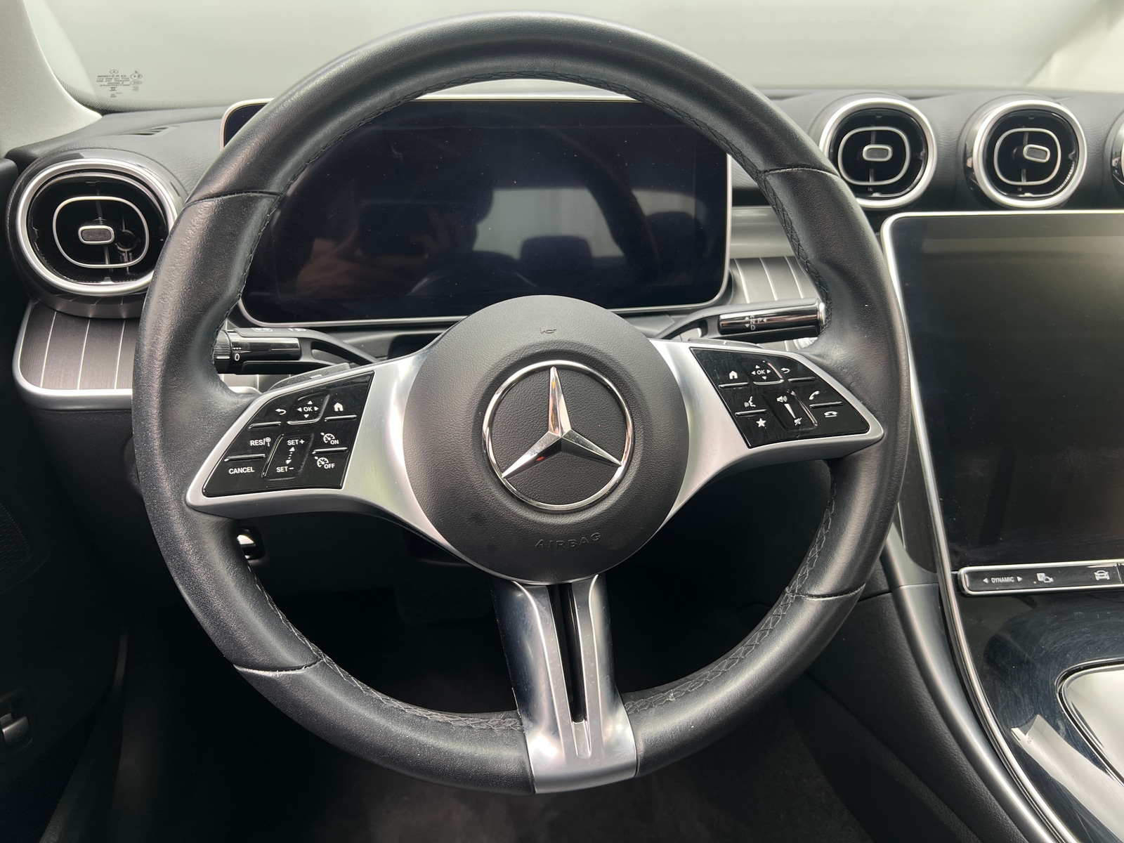 Thumbnail: 2023 Mercedes-Benz C-Class - 4