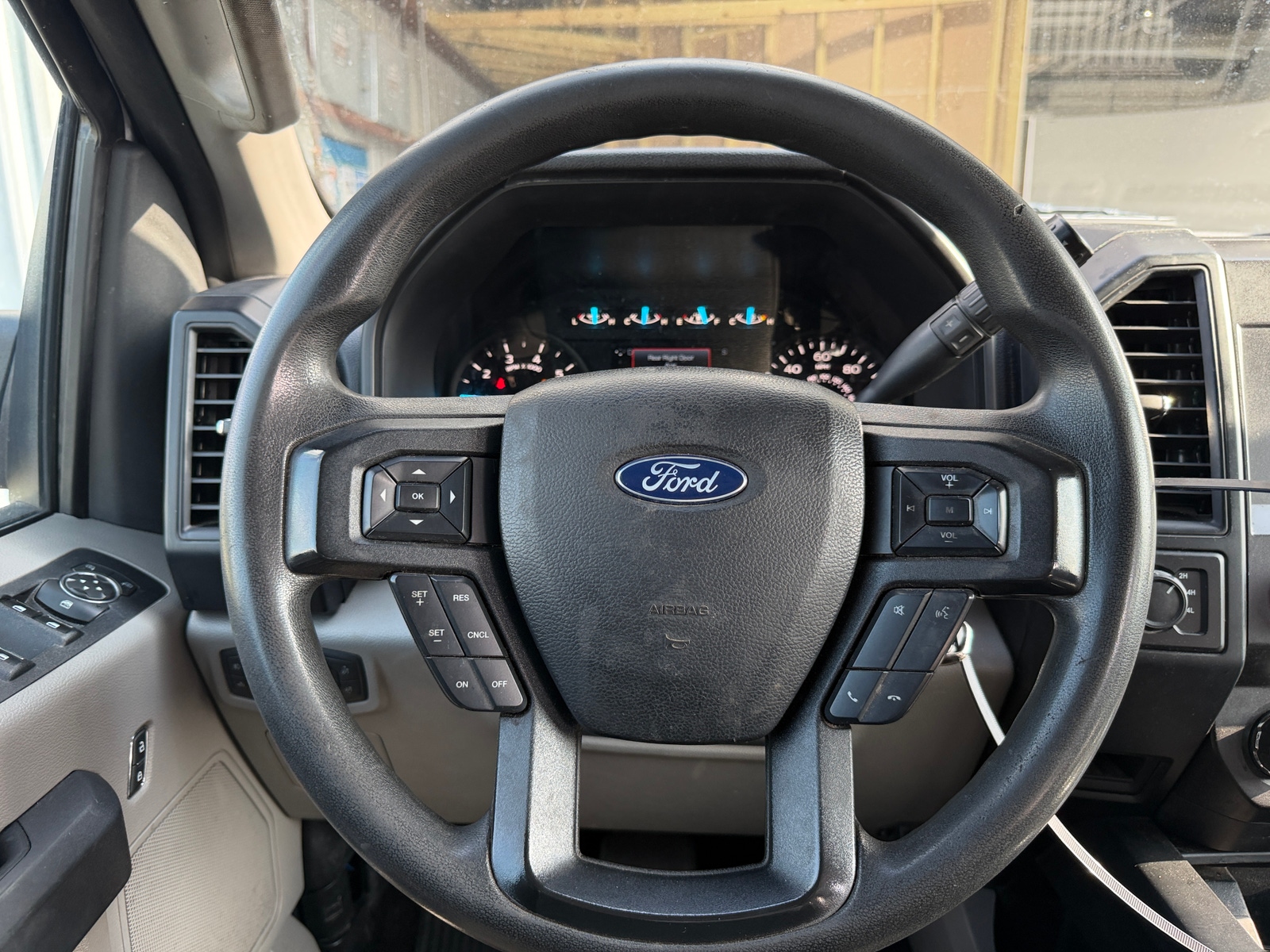 Thumbnail: 2020 Ford Econoline - 5