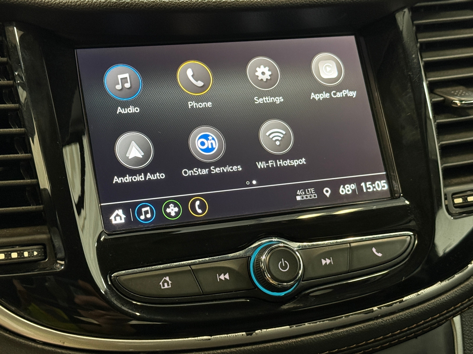 Thumbnail: 2018 Chevrolet Trax - 4