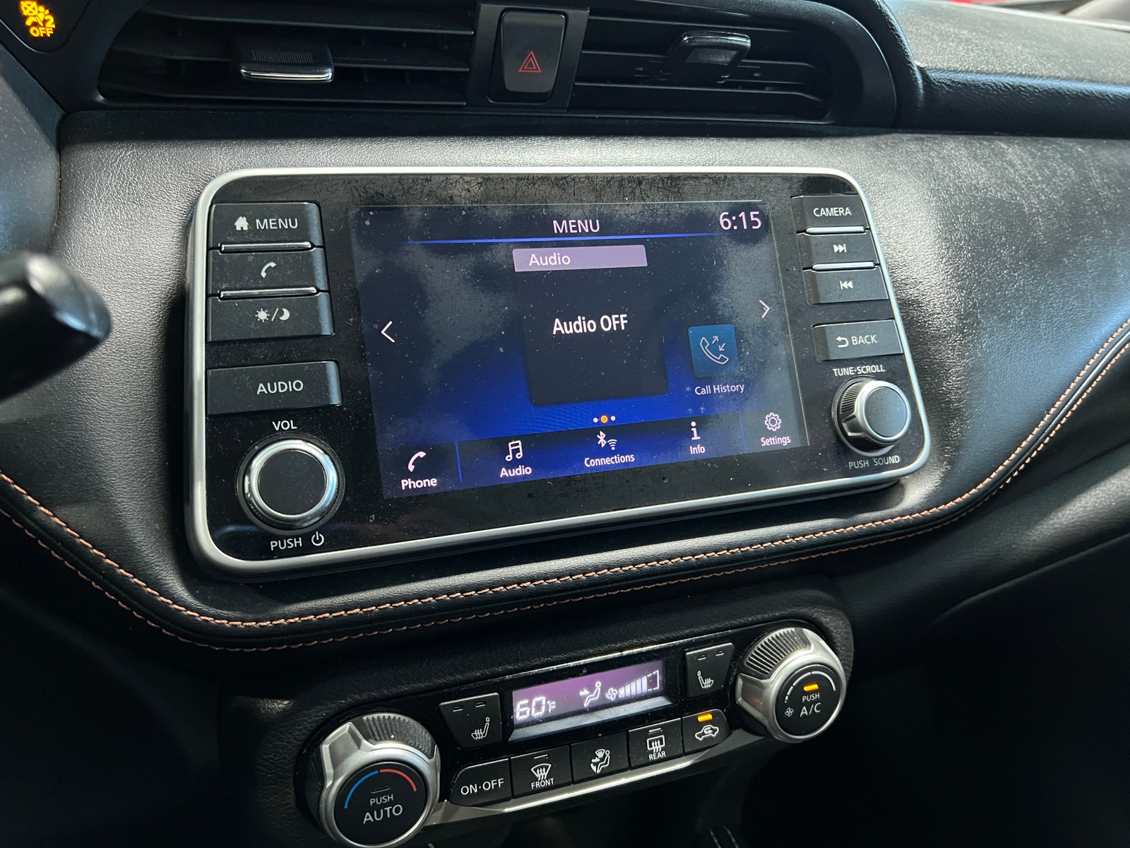 Thumbnail: 2018 Nissan Kicks - 3