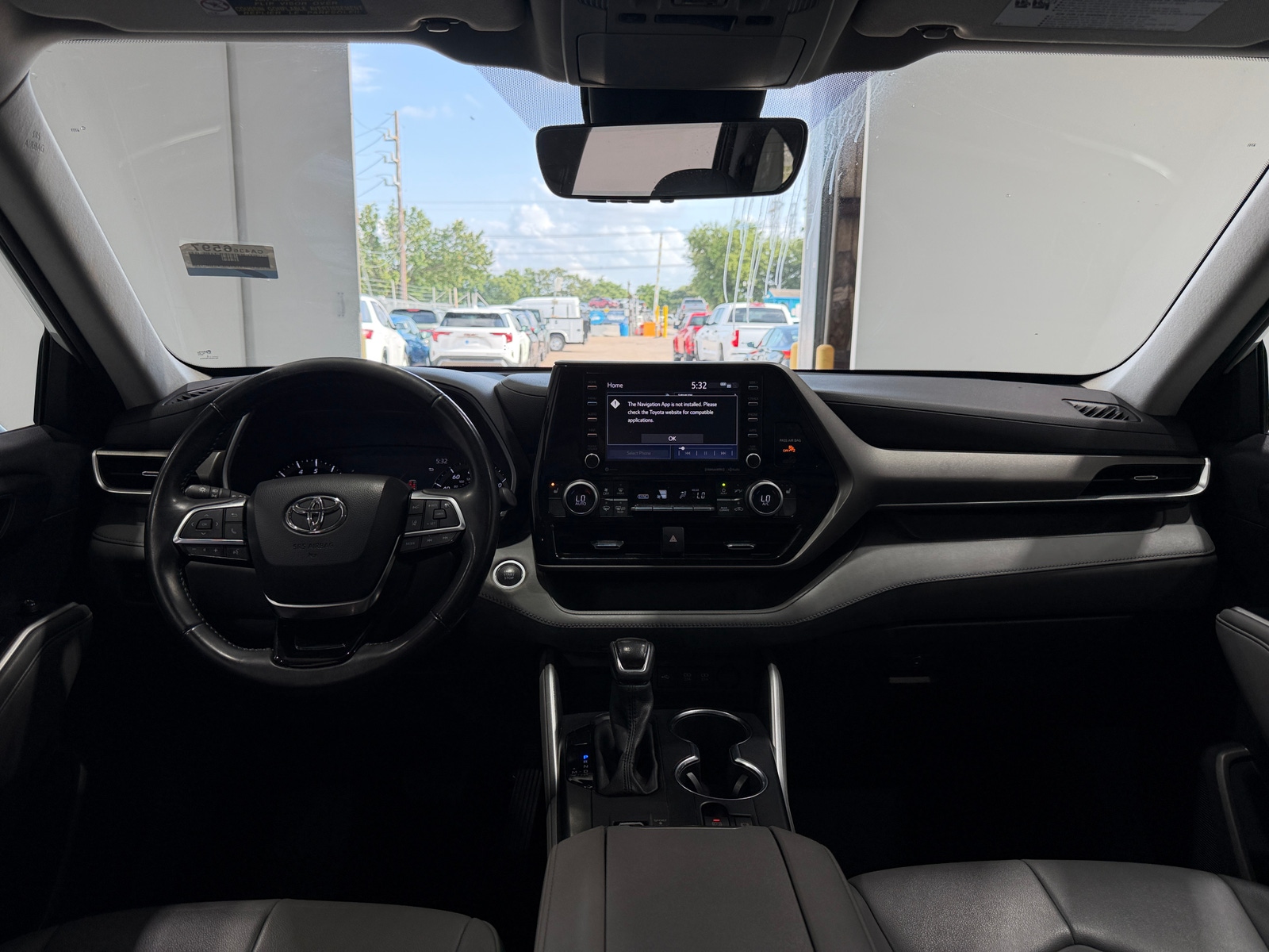 Thumbnail: 2021 Toyota Highlander - 2