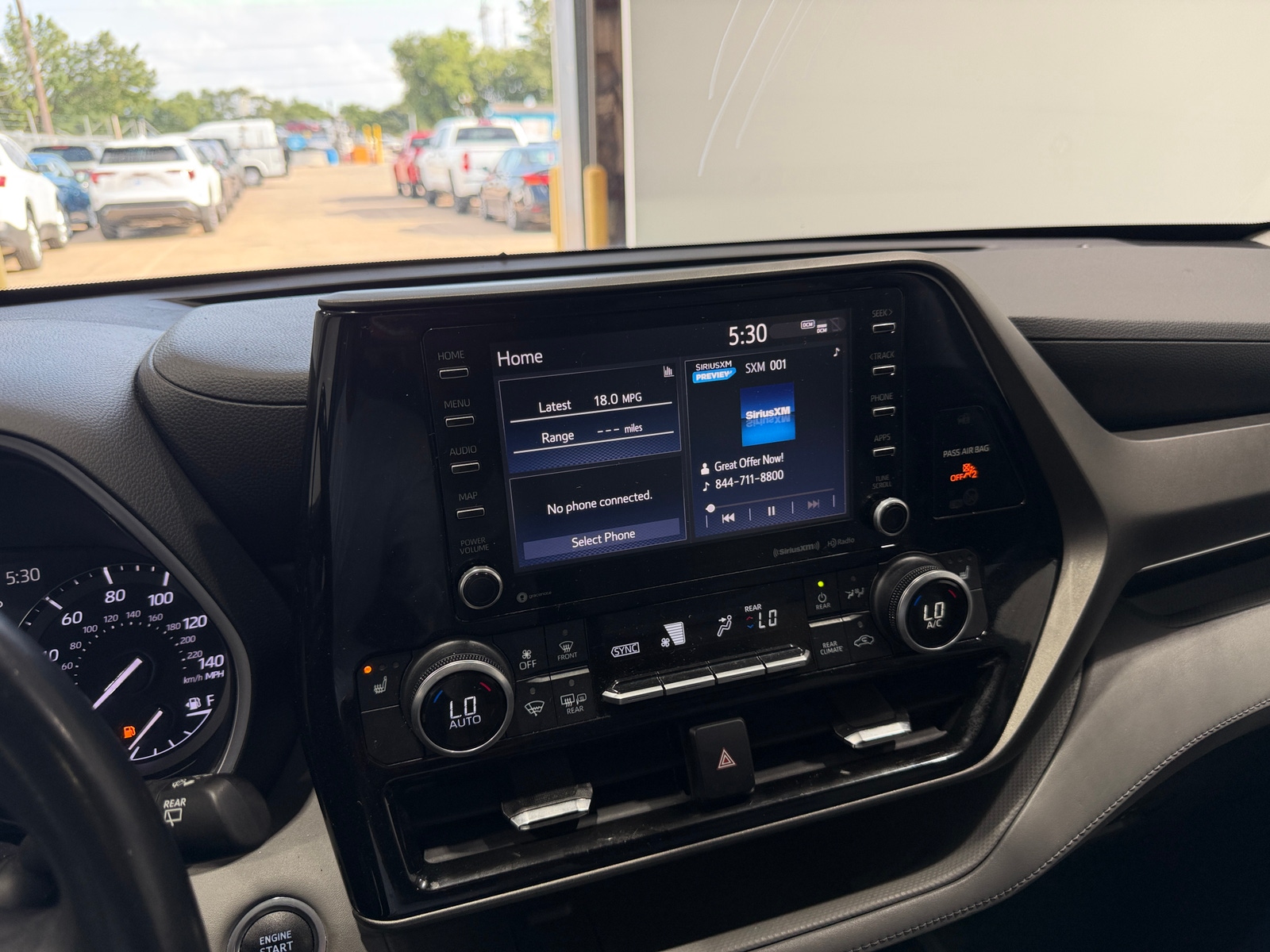 Thumbnail: 2021 Toyota Highlander - 3