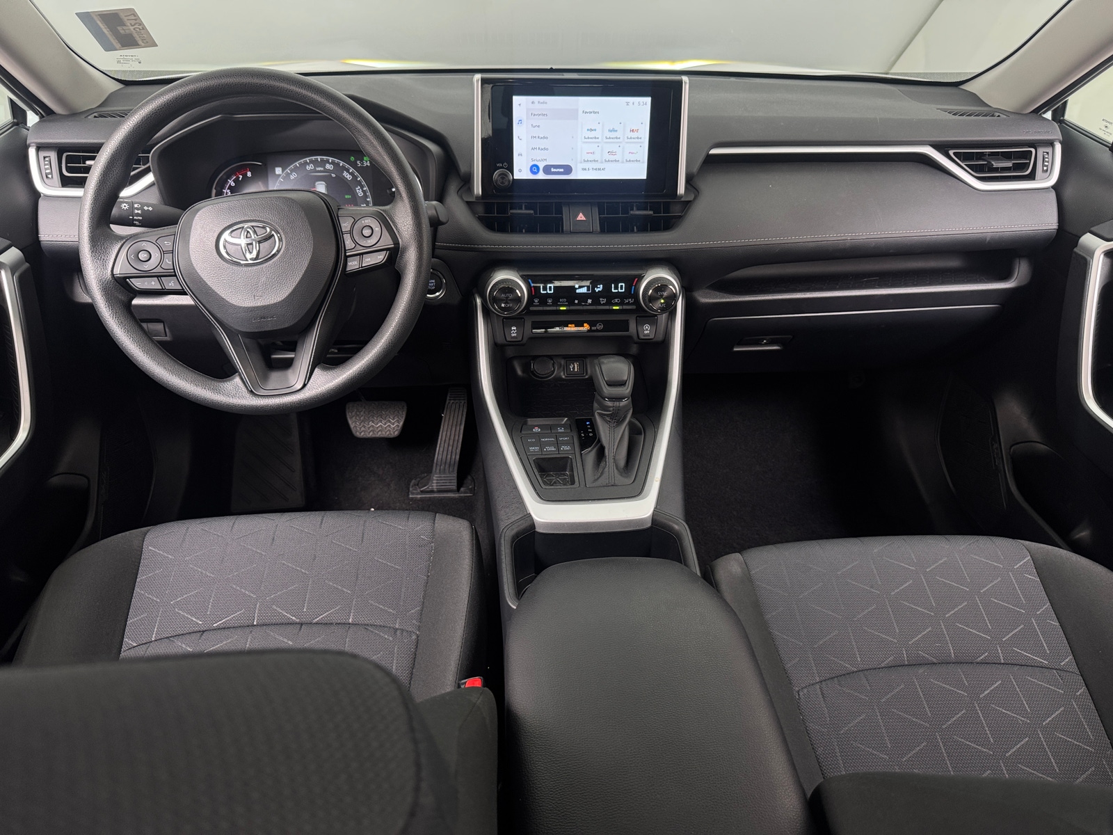 Thumbnail: 2025 Toyota RAV4 - 3
