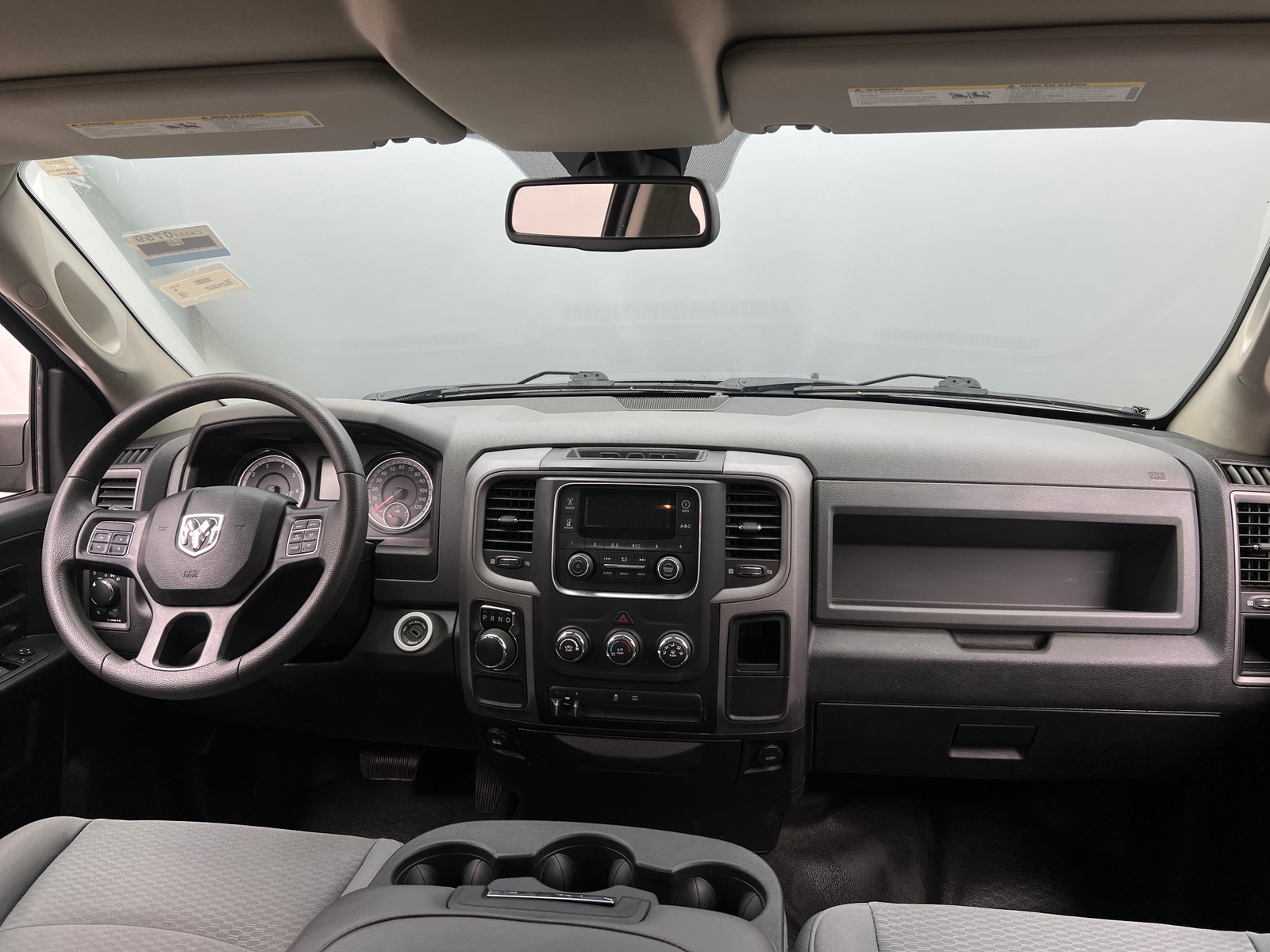 Thumbnail: 2019 RAM 1500 Classic - 3