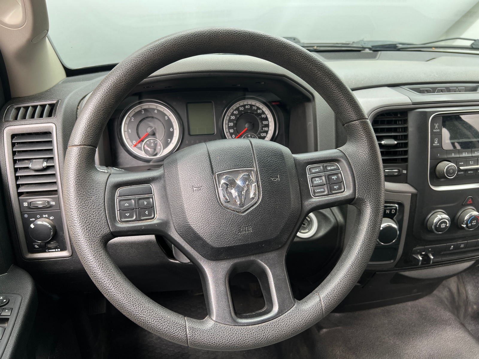 Thumbnail: 2019 RAM 1500 Classic - 5