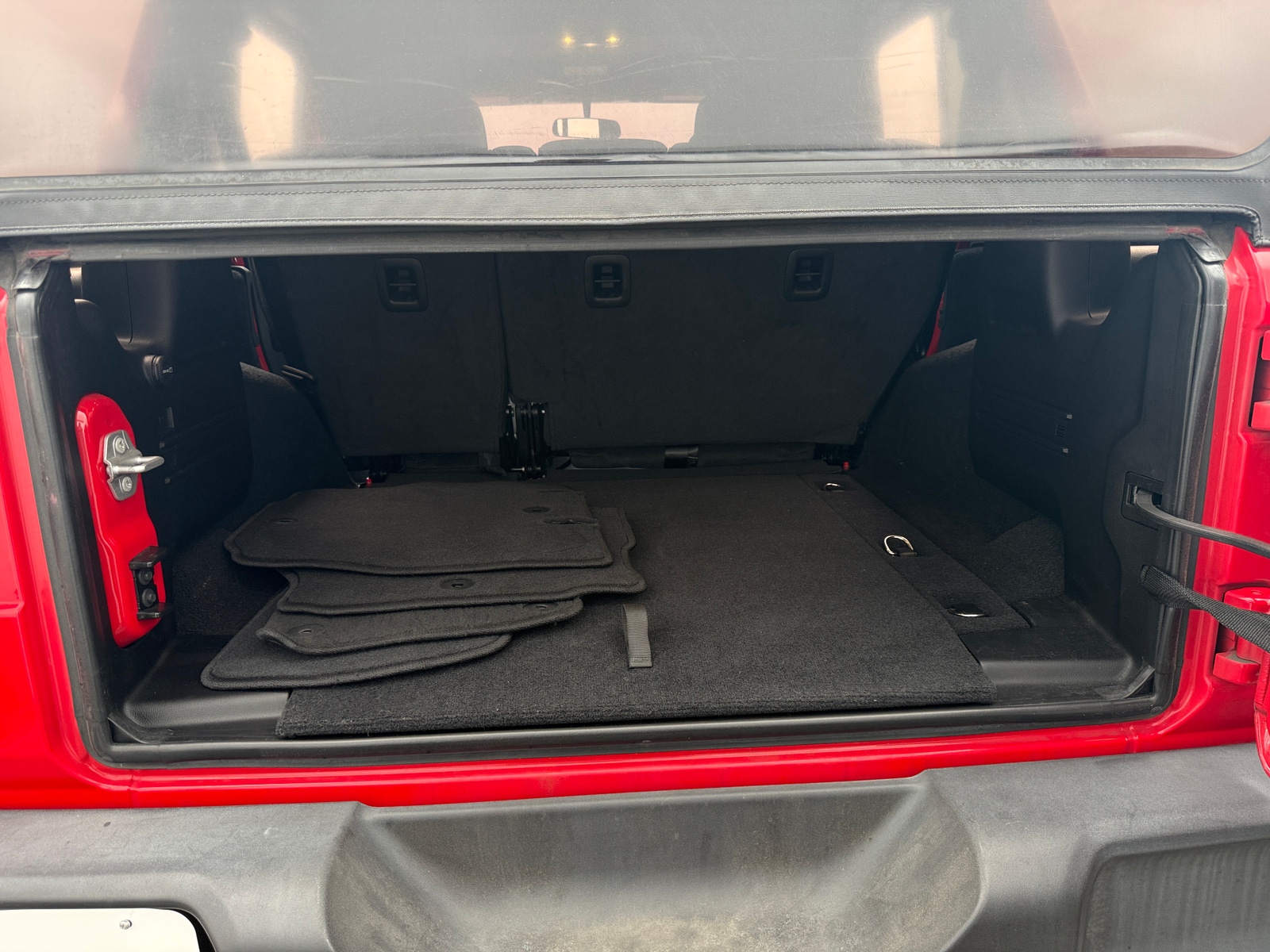 Thumbnail: 2021 Jeep Wrangler - 7