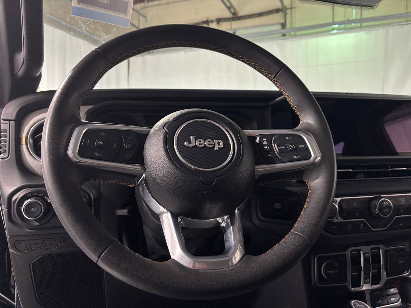 Thumbnail: 2024 Jeep Wrangler - 5