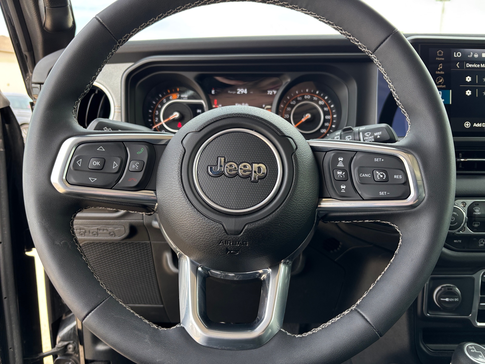 Thumbnail: 2025 Jeep Wrangler - 5