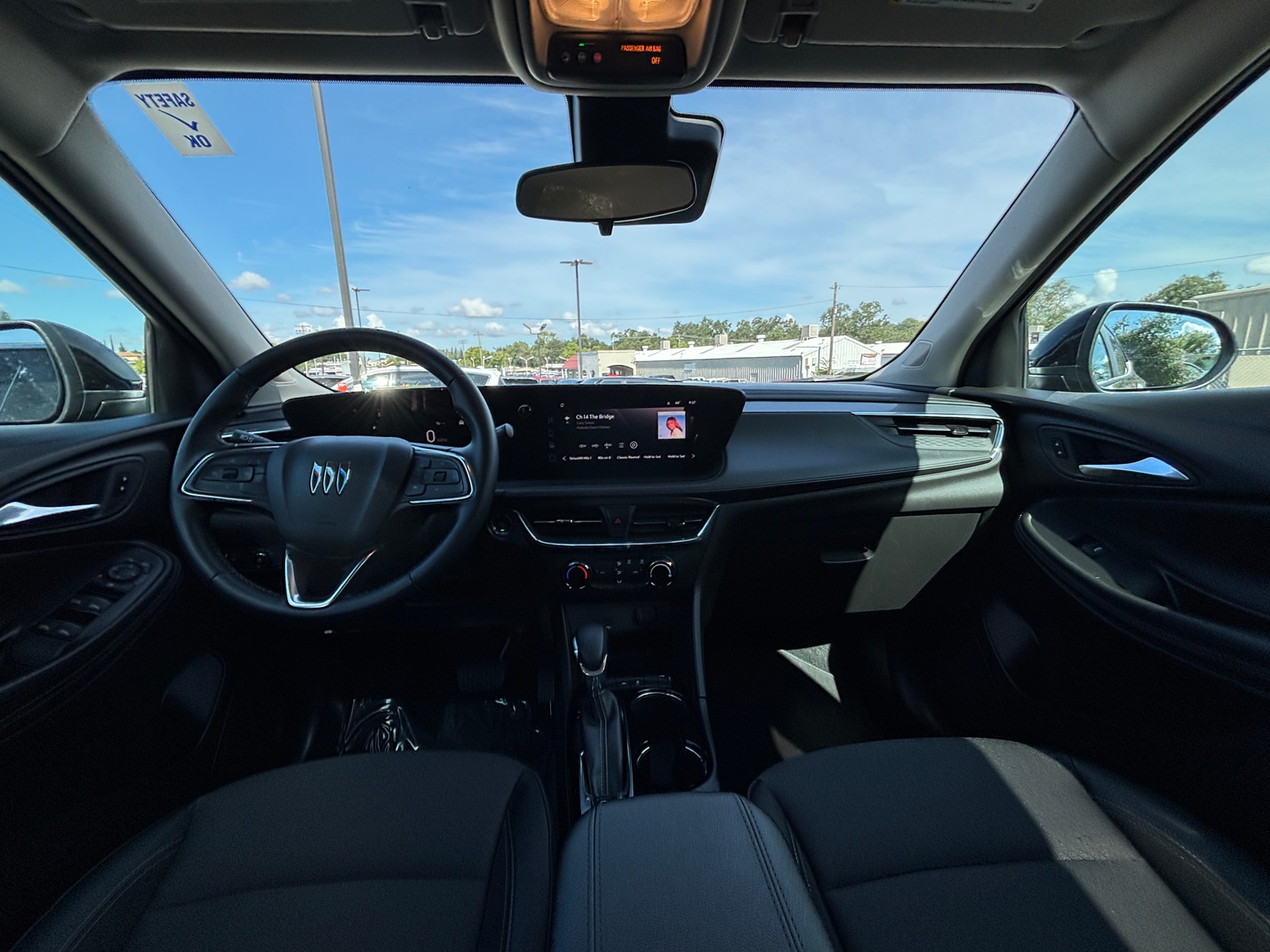 Thumbnail: 2025 Buick Encore GX - 3