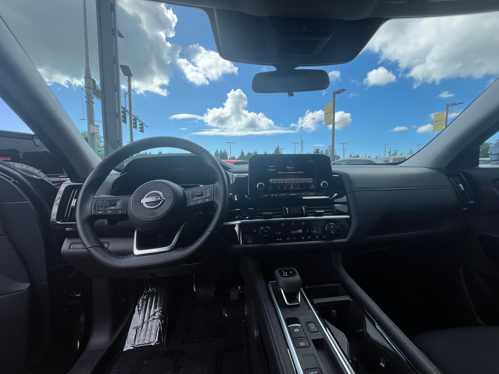 Thumbnail: 2025 Nissan Pathfinder - 2