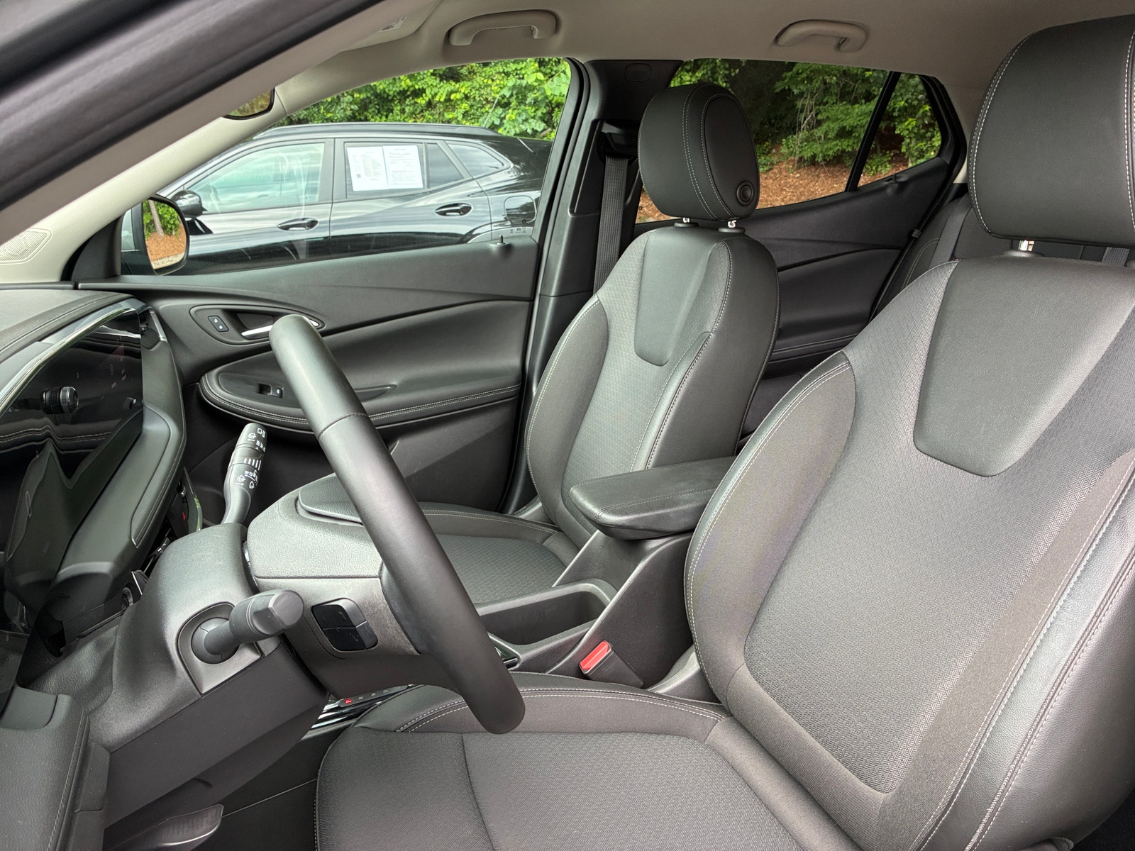 Thumbnail: 2025 Buick Encore GX - 2