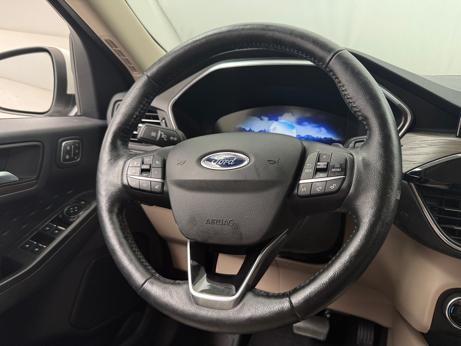 Thumbnail: 2020 Ford Escape - 4