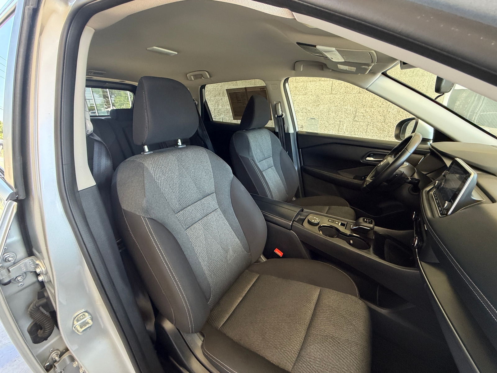 Thumbnail: 2025 Nissan Rogue - 2