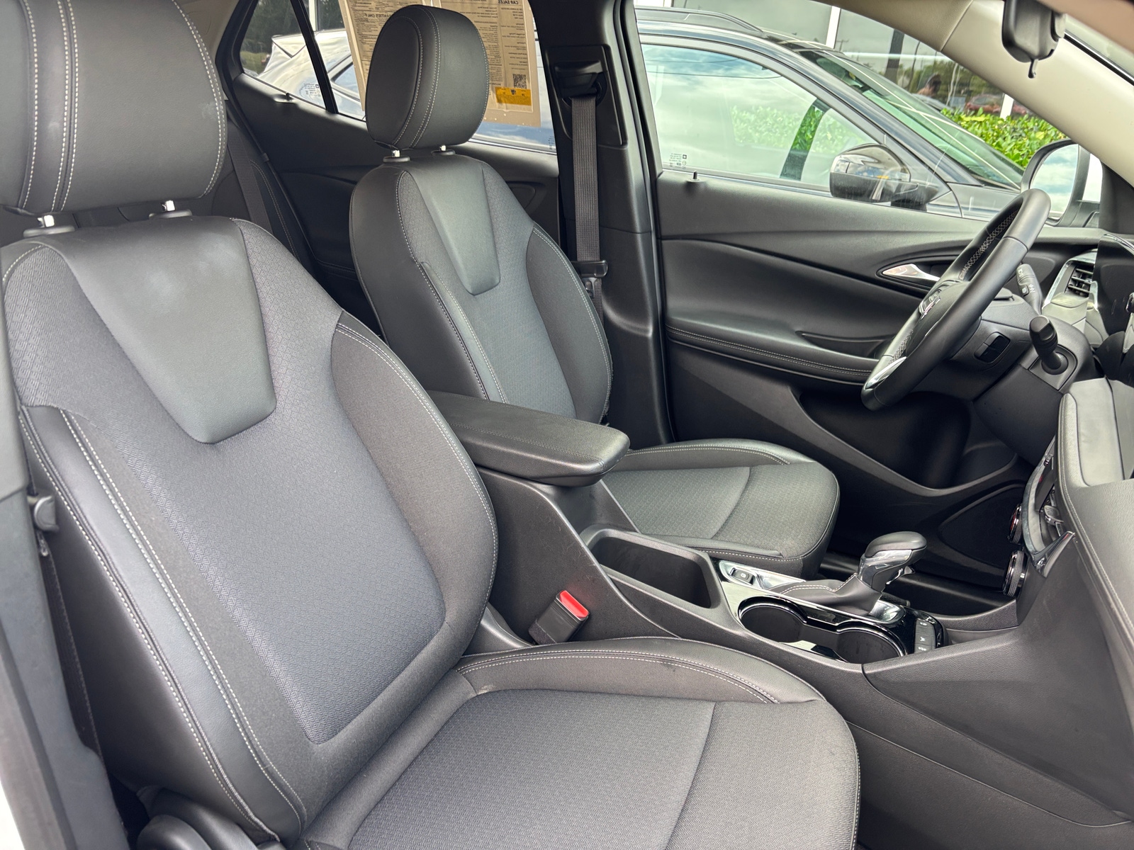 Thumbnail: 2025 Buick Encore GX - 2